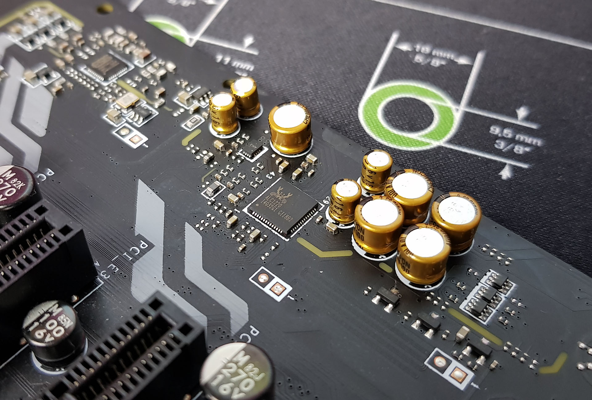 Visual Inspection - The MSI MEG Z390 ACE Motherboard Review Visual Inspection - The MSI MEG Z390 ACE Motherboard Review